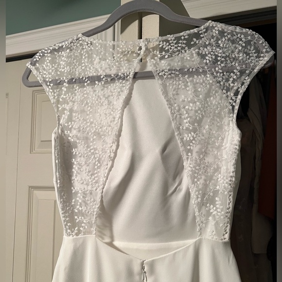 Wendy Makin Lavande Crepe Wedding Dress, US 4 - Picture 5 of 5